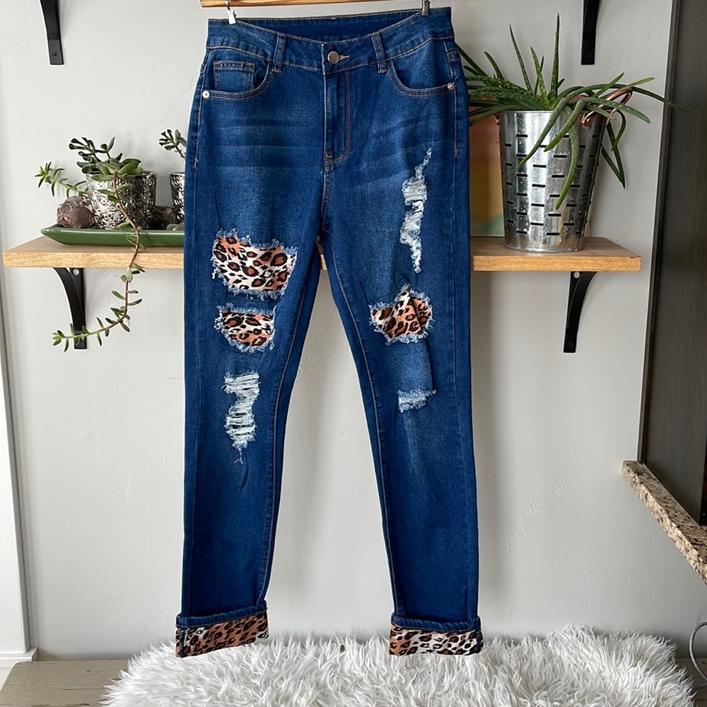 Vintage Y2K Distressed Stretch Jeans with Leopard Print Accents Sz Small